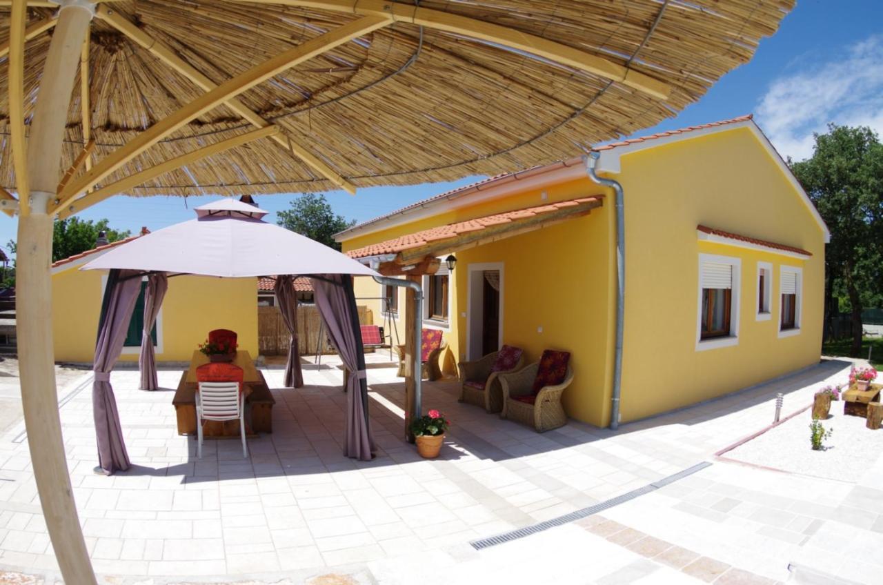 הוילה Svetvinčenat House Oliva, Sveti Kirin מראה חיצוני תמונה