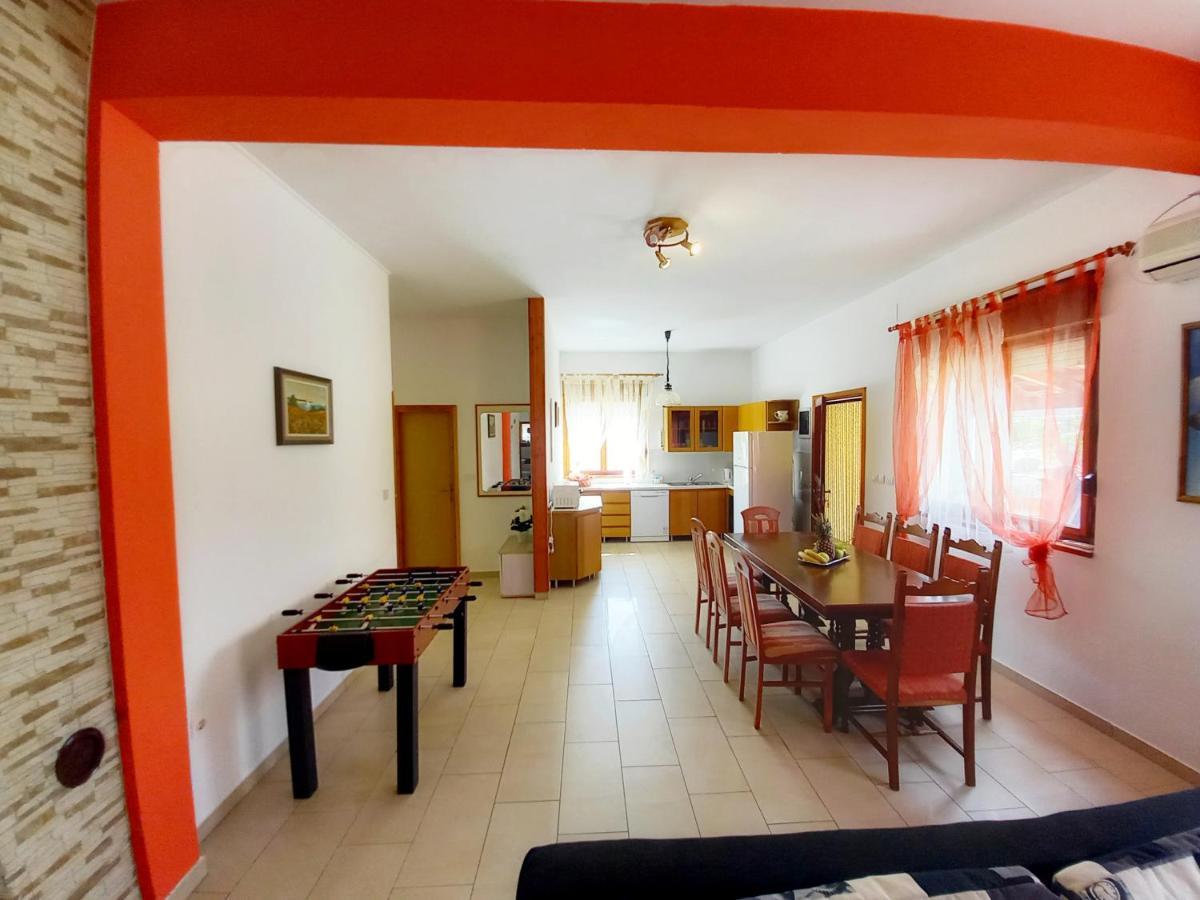 הוילה Svetvinčenat House Oliva, Sveti Kirin מראה חיצוני תמונה